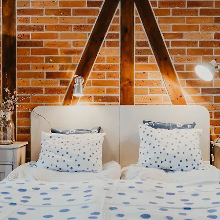 Dom Goscinny Stara Szkola 3* Wysoka Wieś