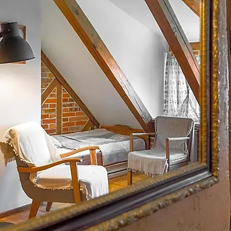Stara Szkola B&B
